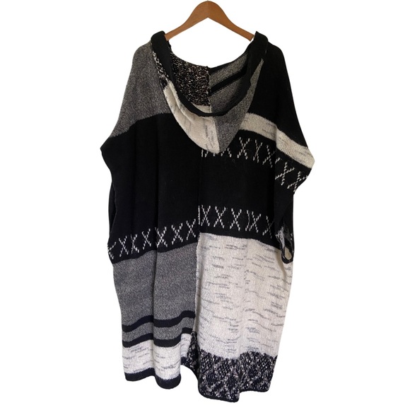 Free People Solstice Spirit Embellished Poncho Knit Alpaca Blend Women’s M/L - Picture 5 of 16